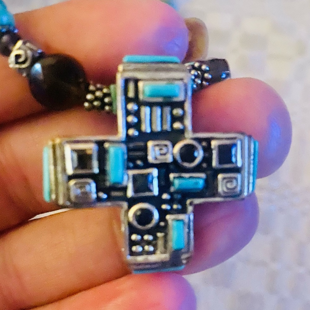 BARSE Vintage Southwestern Turquoise and Black Onyx Beaded Cross Necklace. - Picture 2 of 5